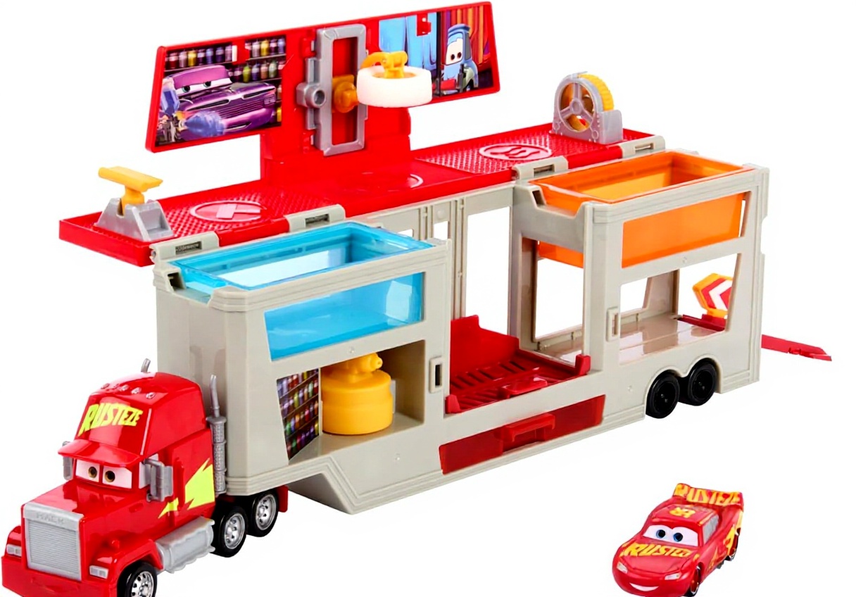 Coffret Mack Atelier de Peinture avec Flash McQueen et accessoires